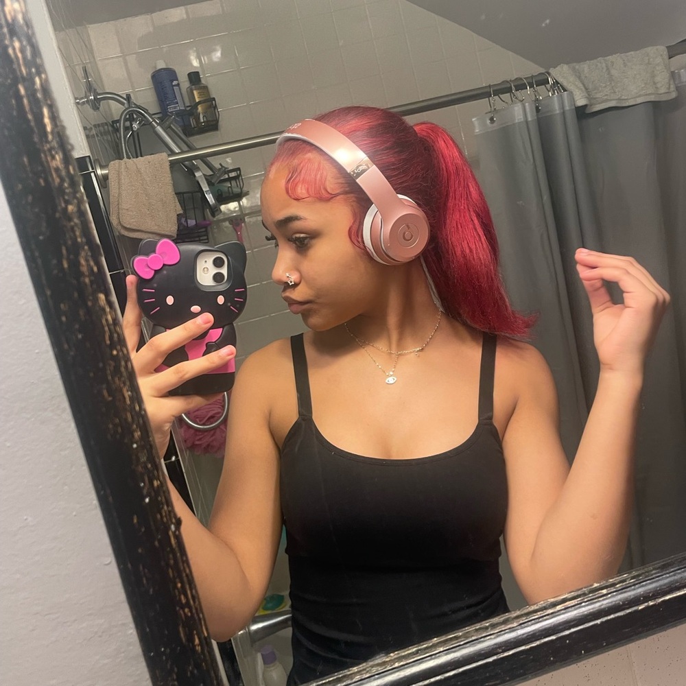 Pink beats Wireless Headphones
